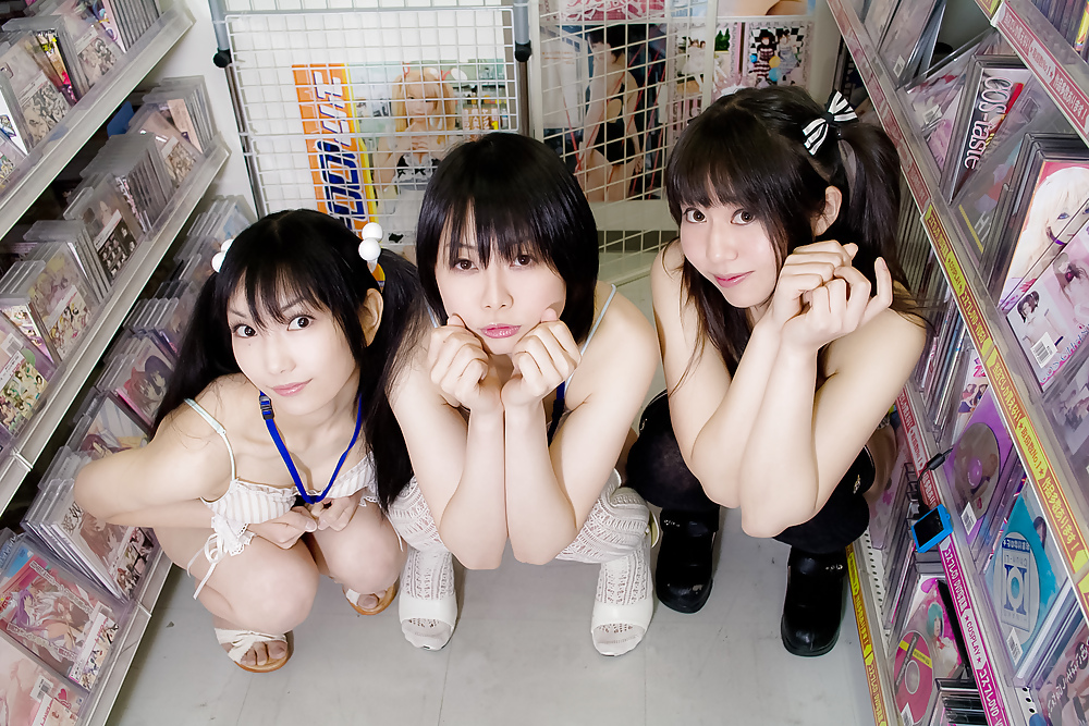 Lenfried, Iiniku Ushijima, and Pude Sexy Japanese Girls #9050730