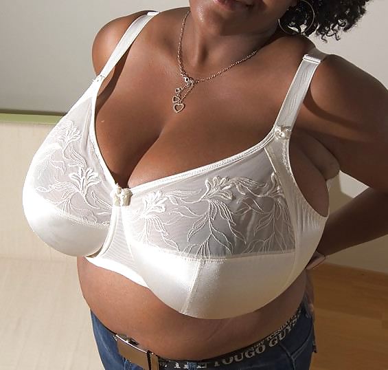 Chunky tits in bra 4 #13610544