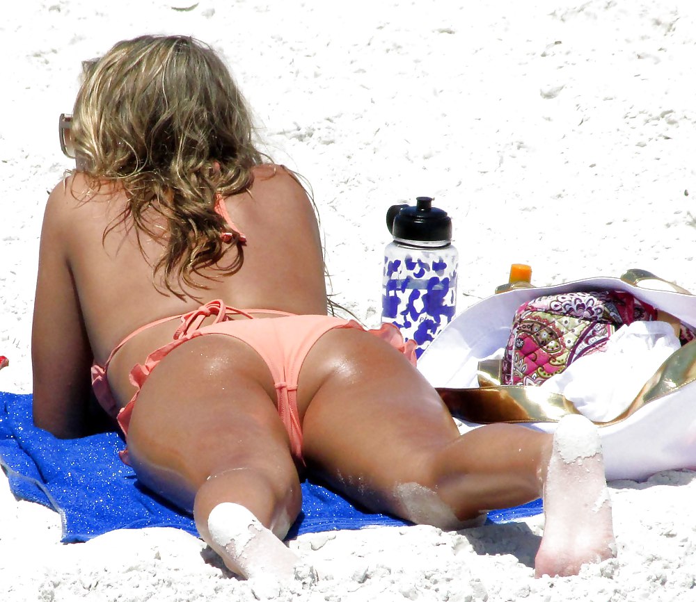 Gota love the beach #3439890