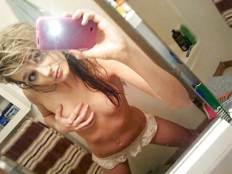 Amateur Teen Nude for self shot!