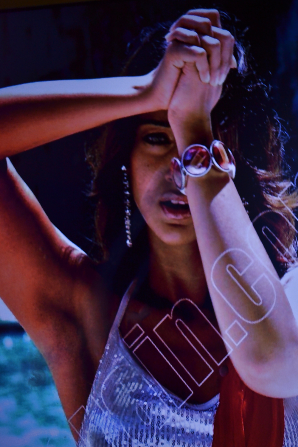 Foxy Ileana akkul