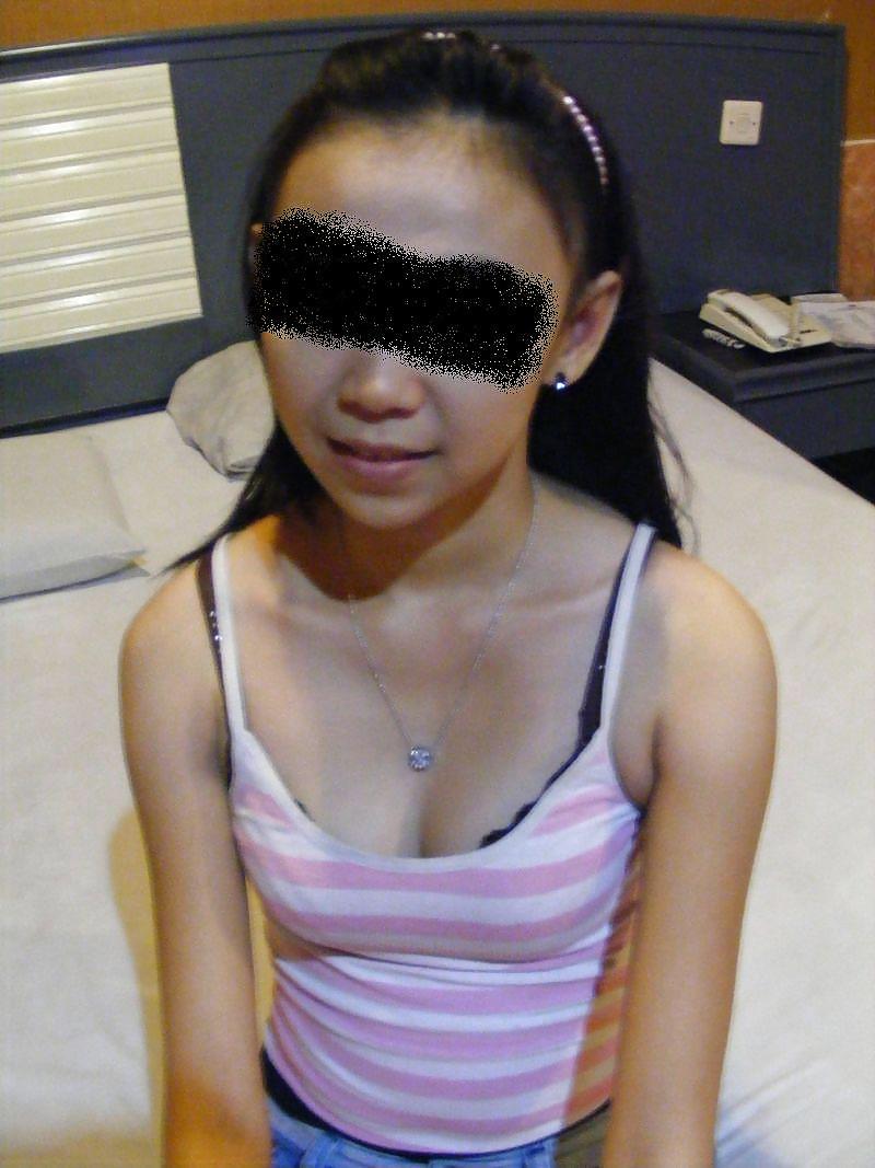 Indonesiano teen anale
 #9677090