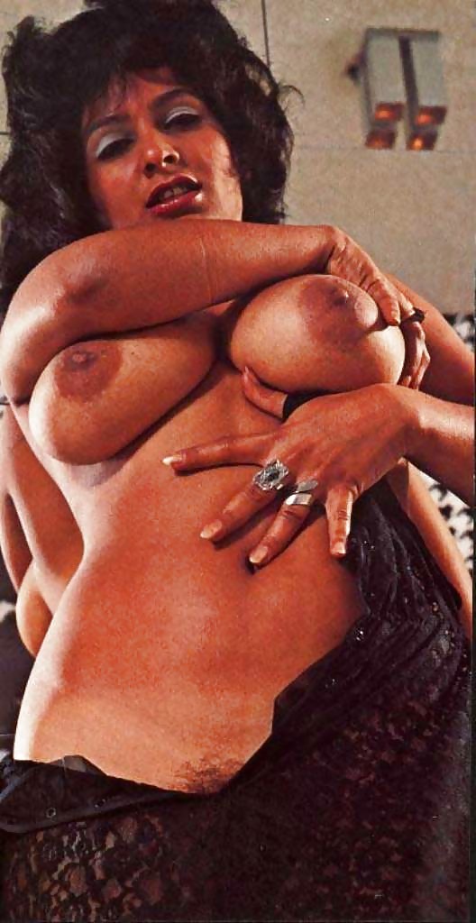 Busty Retro Queen - ANN ALI #9546652