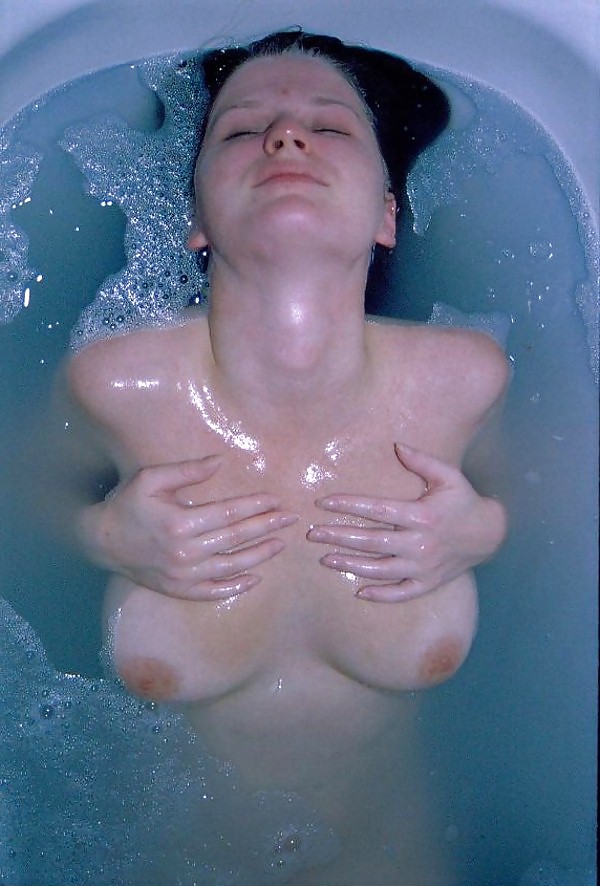 SAG - My Young Wife With Voluptuous Boobs In The Bathtube 06 #18449919