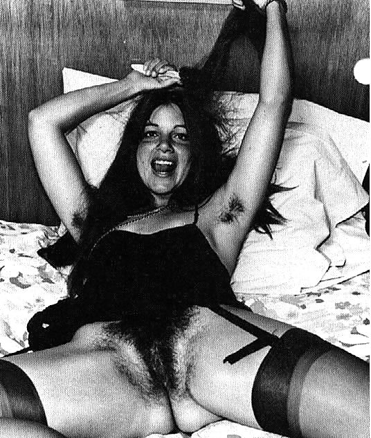 Black and white pics of hairy pussy