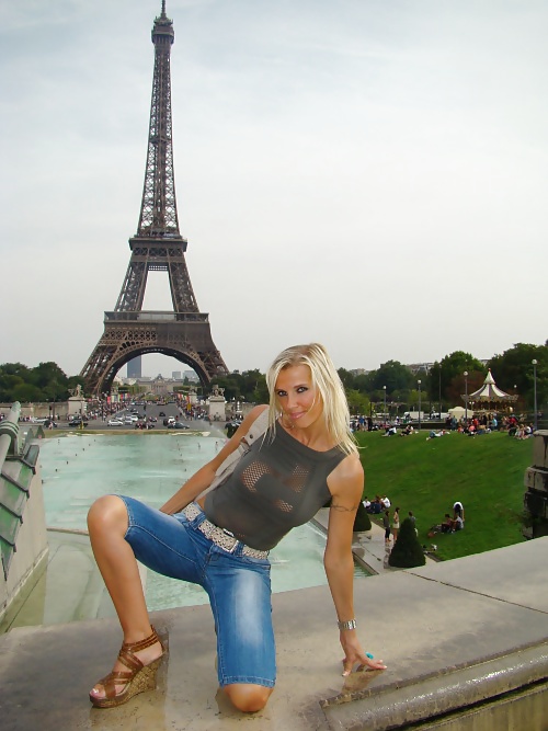 Vicky La Deluree (blonde Chaude) #15235777