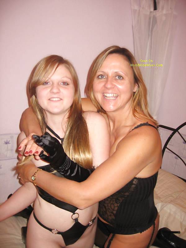 Jessy and Mum #5923896