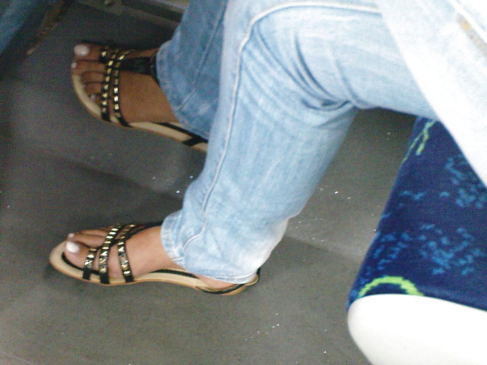 Toes in Public #19805987