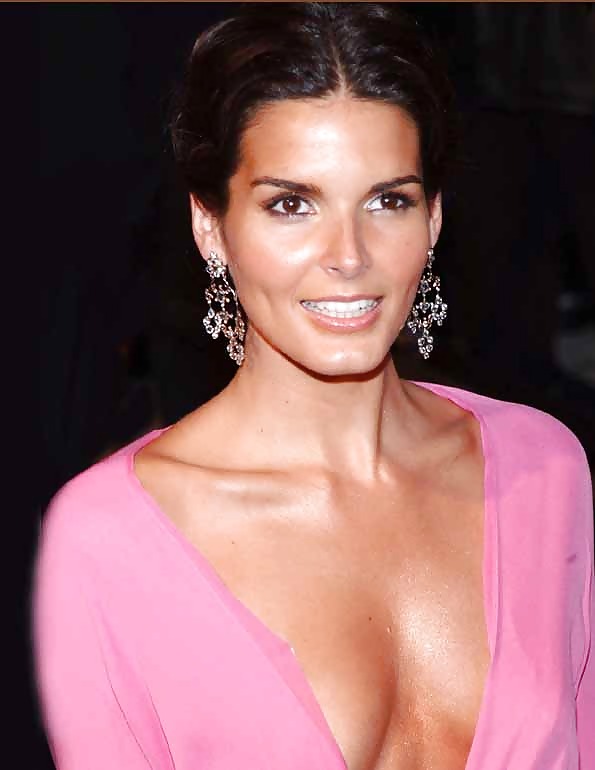 Angie Harmon #999584