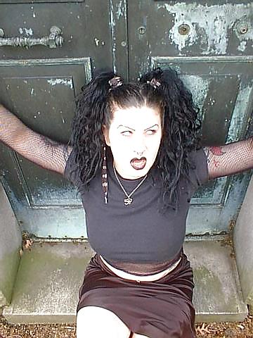 Goth chick #8712681