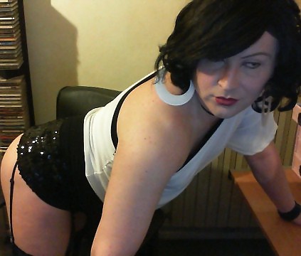 うーん、うーん
 #19781696