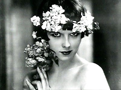 Louise Brooks.
 #9687974