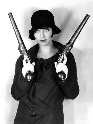 Louise Brooks.
 #9688005