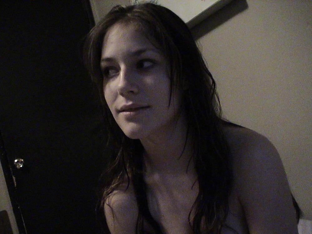 Brunettes with pot #4298737