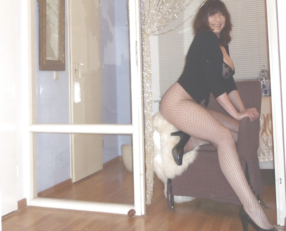 Amatory A Leggy Education