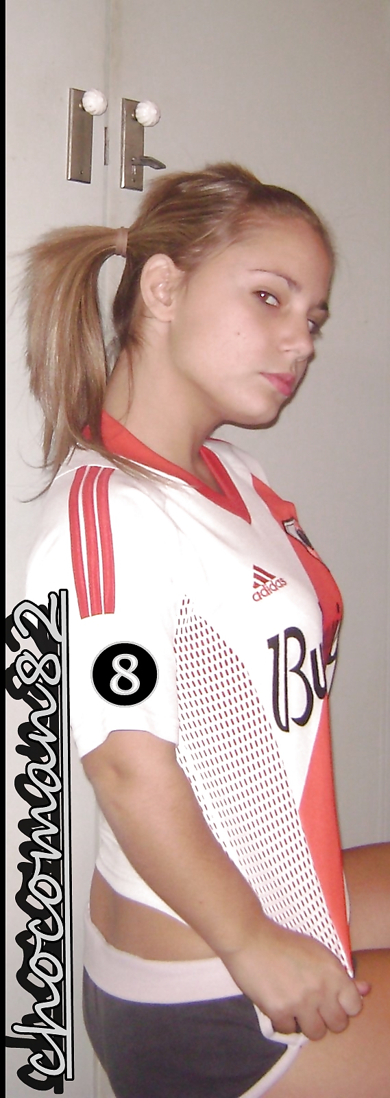 Tamara gran fan de river plate 3
 #10092743