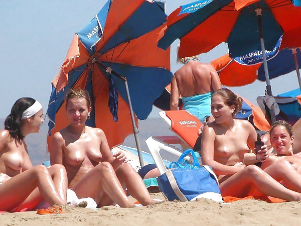 Bella giornata in spiaggia 10 da voyeur troc
 #12876209