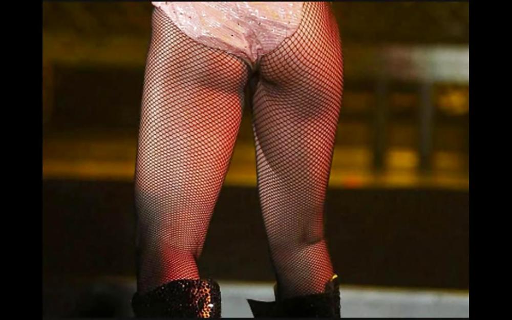 Rihanna's ass #3159259