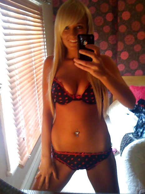 Mee  #3556471