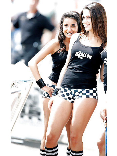 Chicas de carreras de coches por troc
 #11007842