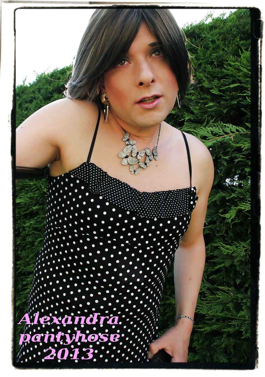 My style in 6 may  in the garden  #18118030