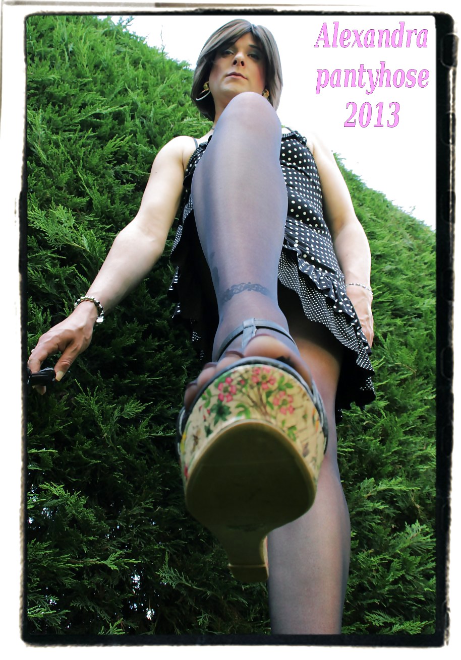 My style in 6 may  in the garden  #18118039