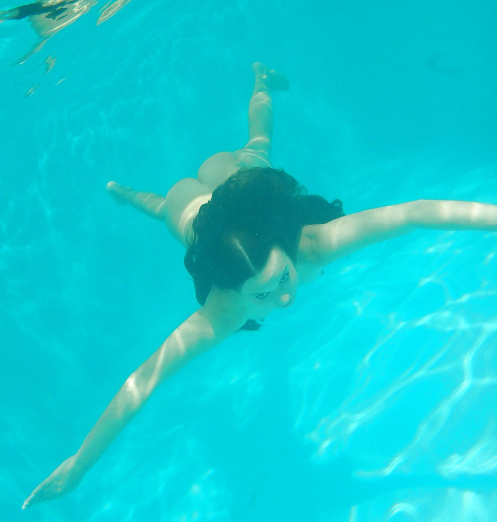 Hotlegs-underwater teen #2949660