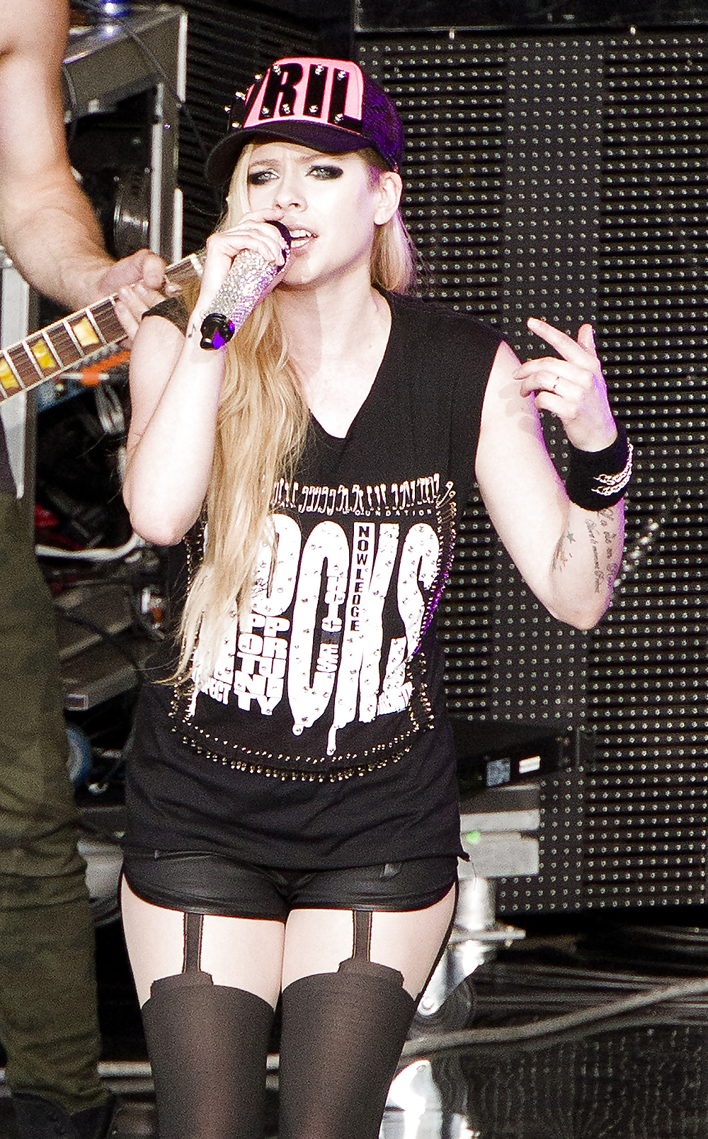 Avril lavigne
 #18025326