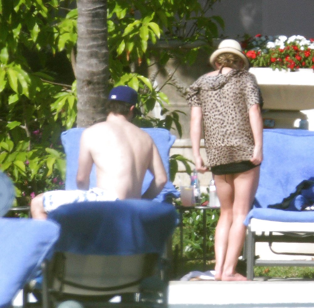 Hilary Duff Bikini Candids #6470361