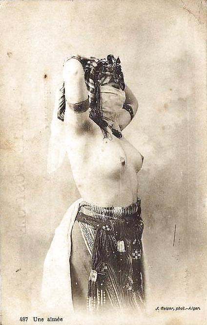 Vintage Erotic Photo Art 3 - Arabian Girls c. 1900 - 1930 #6317107