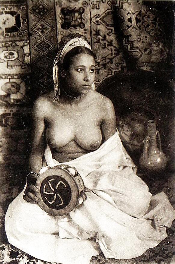 Vintage erotic photo art 3 - arabian girls c. 1900 - 1930 #6317126