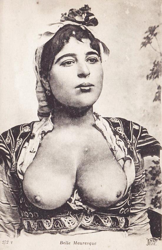 Vintage Erotic Photo Art 3 - Arabian Girls c. 1900 - 1930 #6317167