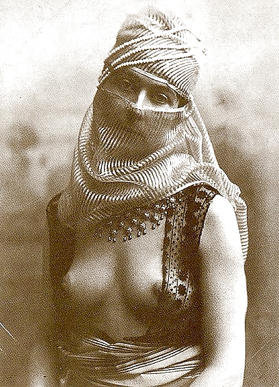 Cru Art Photo érotique 3 - Filles Arabian C. 1900 - 1930 #6317235