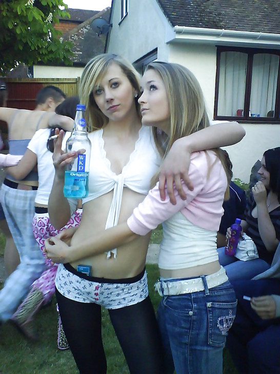 Girls and girlfriends #8503260