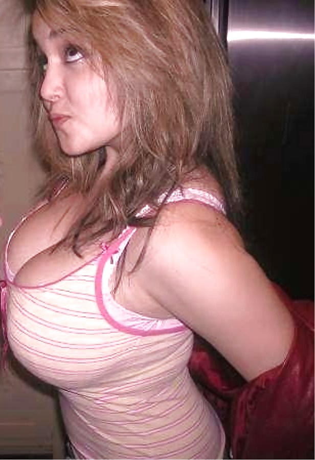 Tetas grandes, big boobs, tetonas, pechugonas
 #13848261