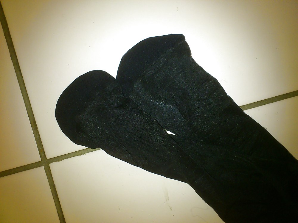 Girlfriend dirty and smelly black nylon socks cum #15629821