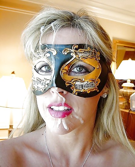 KEY - Masked women #2893873