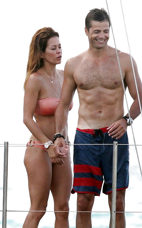 Brooke Burke bikini pics in St Barts France #5099171