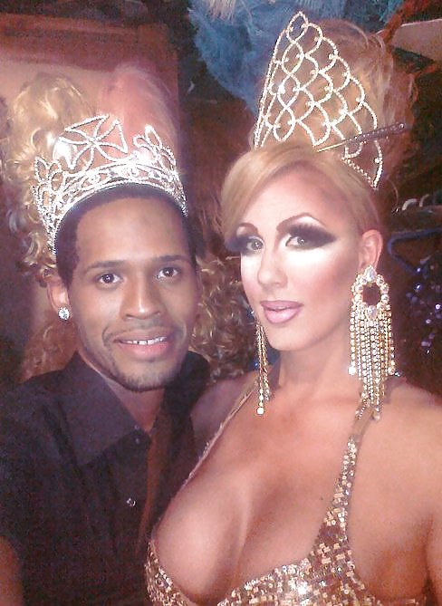 トランスジェンダーの美しさ
 #19058212