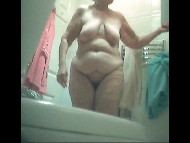 Unaware bbw sister in law caught with spy cam #5612258