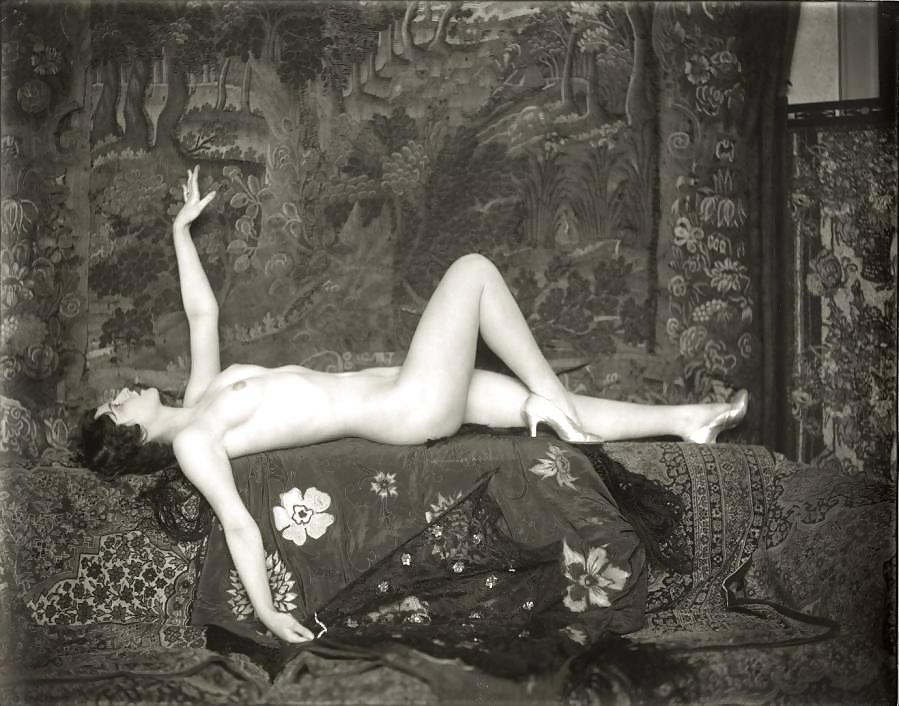 Vintage Erotic Photo Art 8 - Nude Model 5 Ziegfeld Girls #8667300