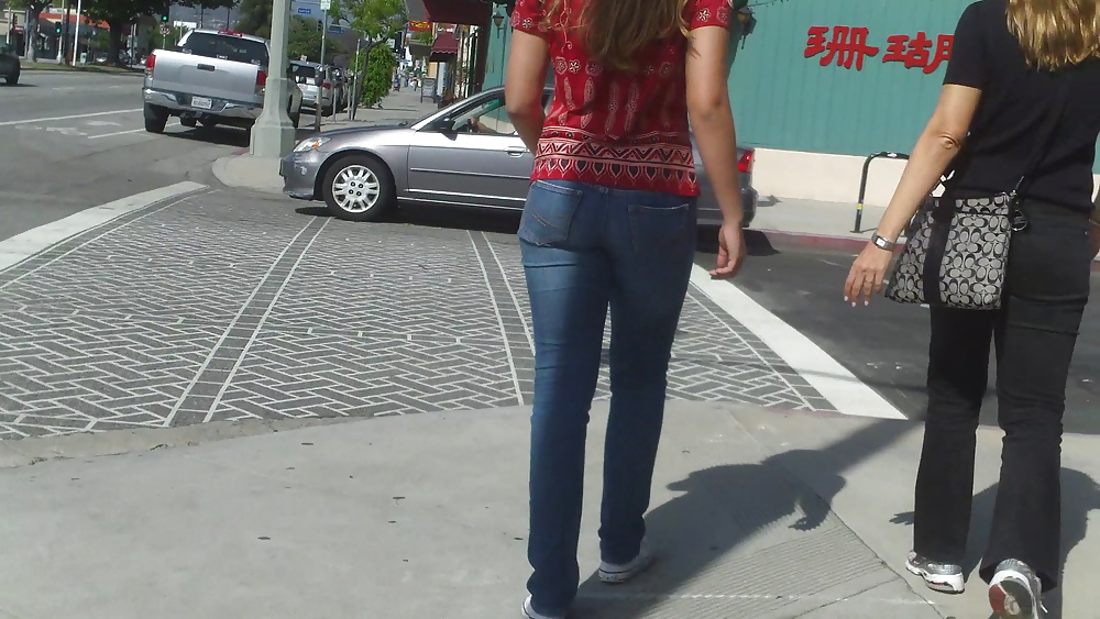 Teen ass & butt in jean shorts shopping #18775512