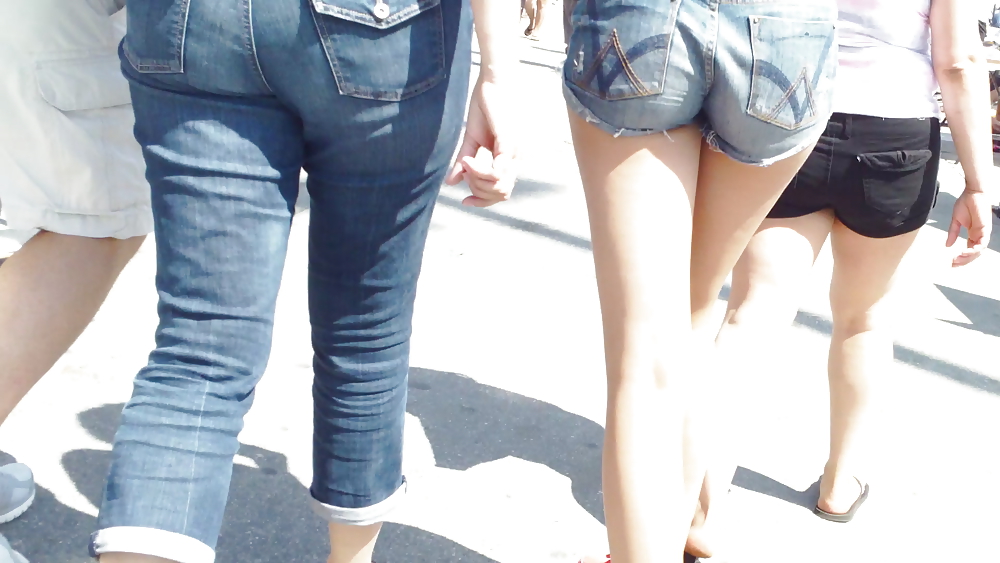 Teen ass & butt in jean shorts shopping #18776745
