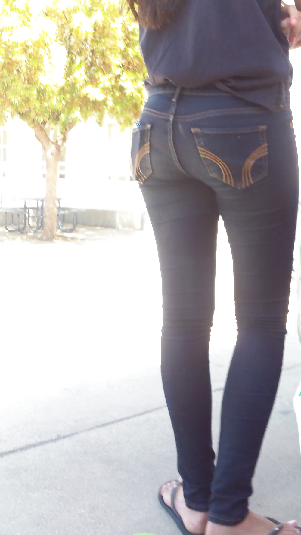 Teen ass & butt in jean shorts shopping #18777124