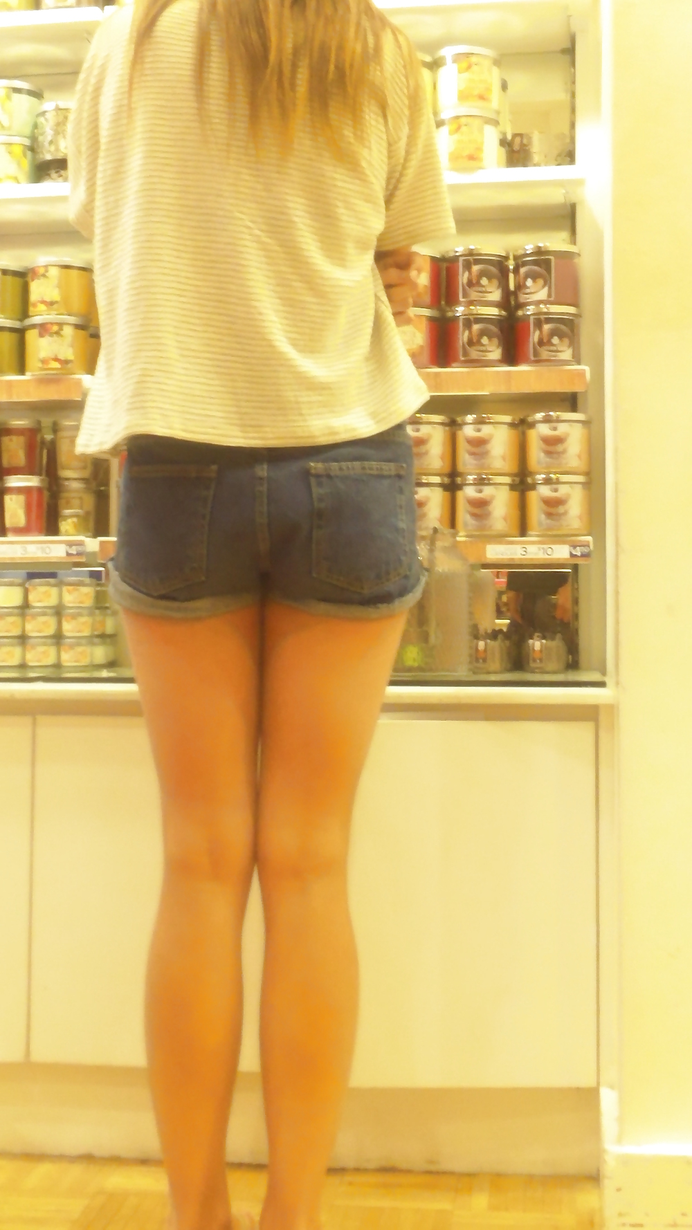 Teen ass & butt in jean shorts shopping #18778611