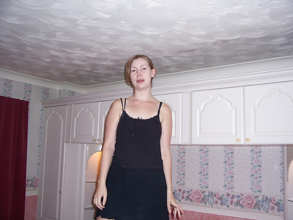MILF Blonde Dans La Chambre à Coucher #13410890