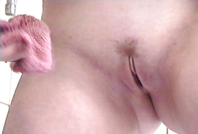 Homemade amateur pics - Showing my lovely sweet pussy... #2249104