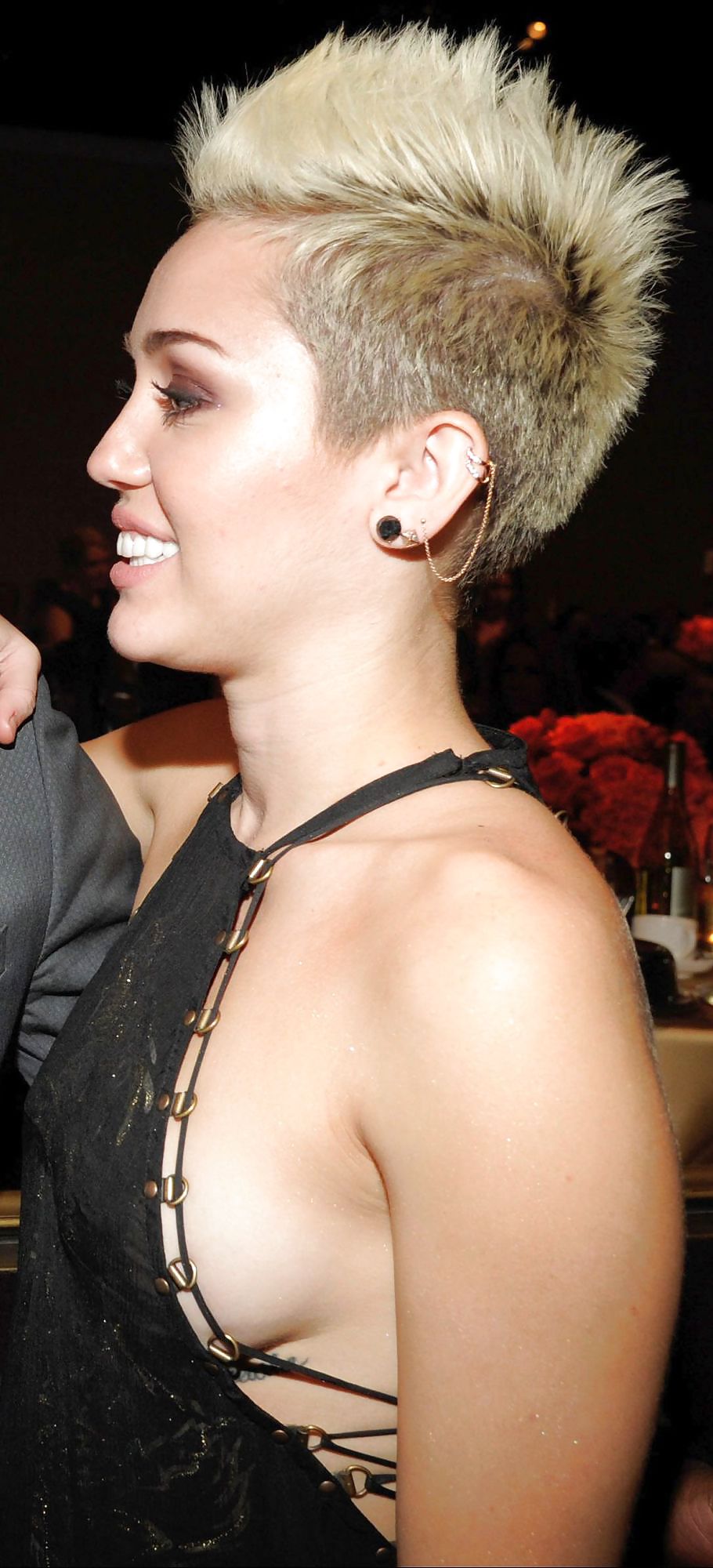 Miley Cyrus #17770769