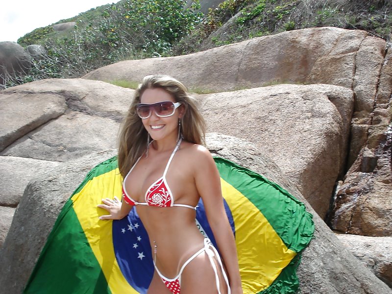 Bikini brasiliano caldo
 #7094647