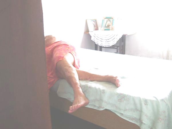 La nonna ha 88 anni e ama riposare il suo corpo rugoso
 #12716560